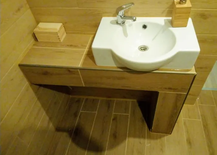 Furhouse Apartment *