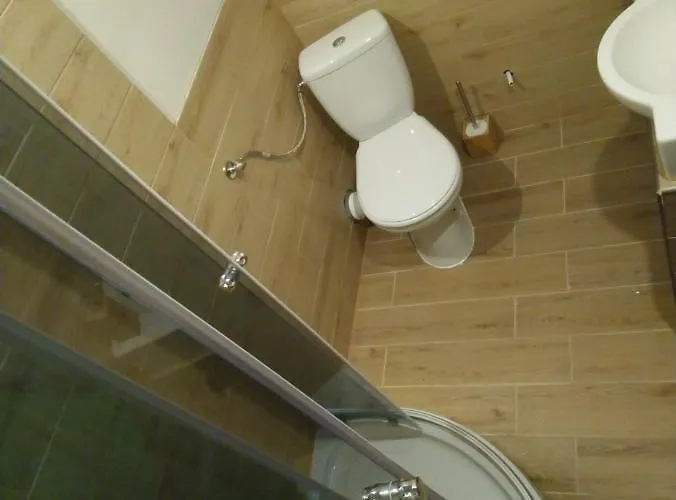 Furhouse Apartment *